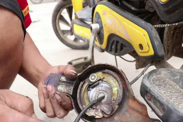 新乡市电动车刹车故障